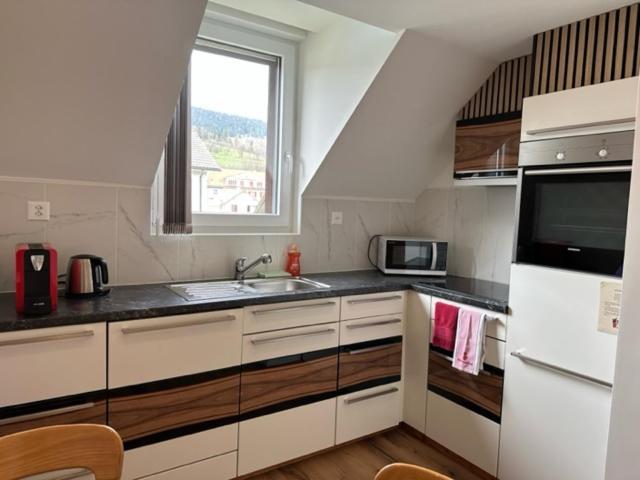 Studio Cosy Au Centre De Couvet Zewnętrze zdjęcie