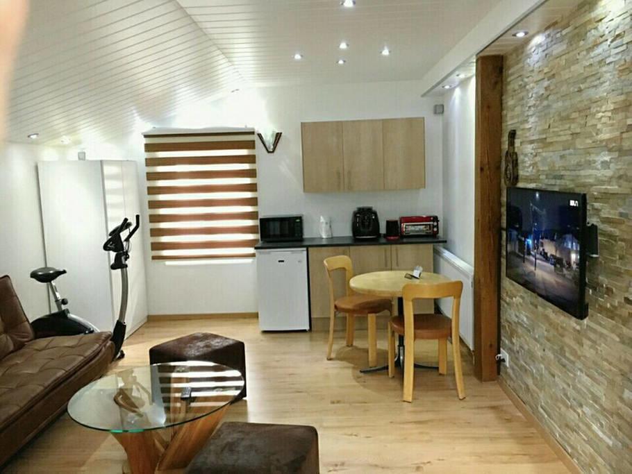 Studio Cosy Au Centre De Couvet Zewnętrze zdjęcie